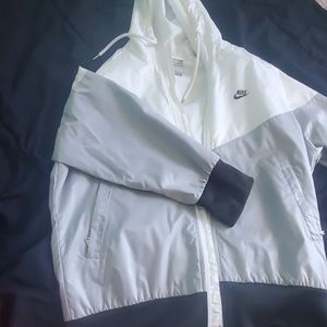 Nike sportswear short sleeve windbreaker